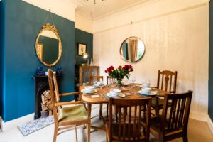 25_Avenue_Terrace_Dining_Room