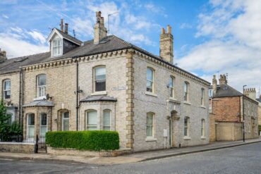 21_Scarcroft_Road_External